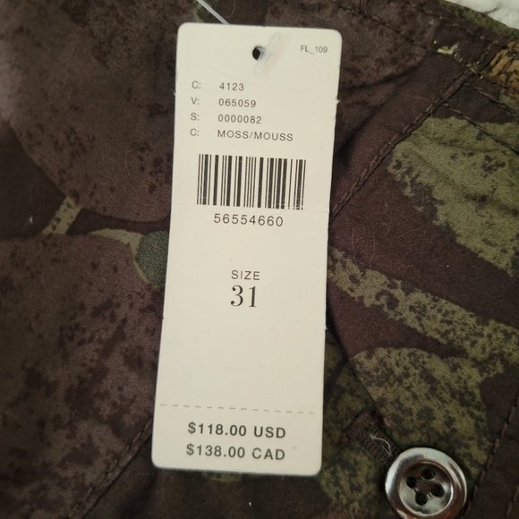 NWT Anthropologie Cotton Floral Camo Cropped Cargo Pants - Picture 6 of 6